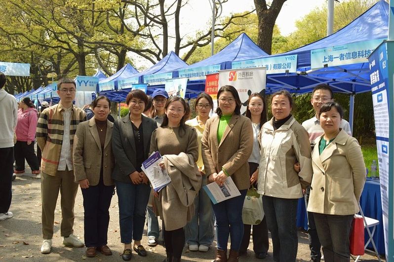 毕业服务不缺位 就业护航暖人心...