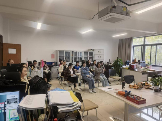 AI赋能外语教育：大学英语教学...